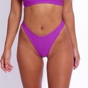 NWT Skatie Alana swimsuit bottom in vacay size small